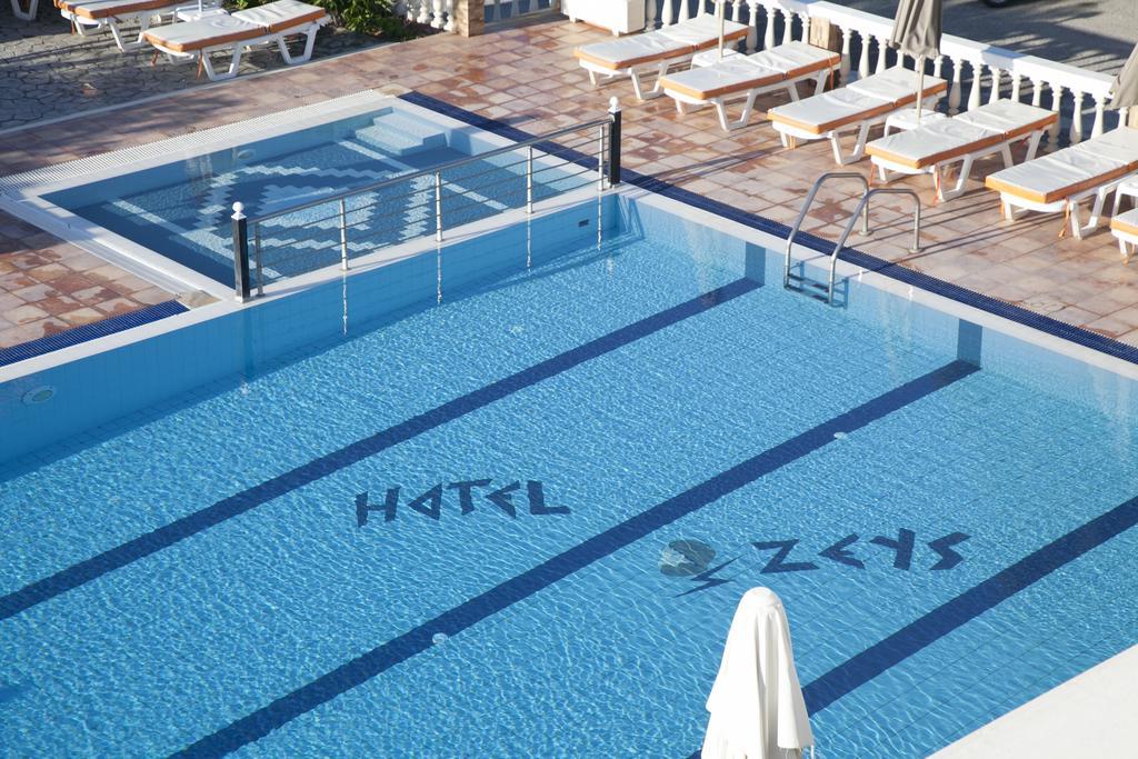 Zeus Hotel Kéfalos Exterior foto