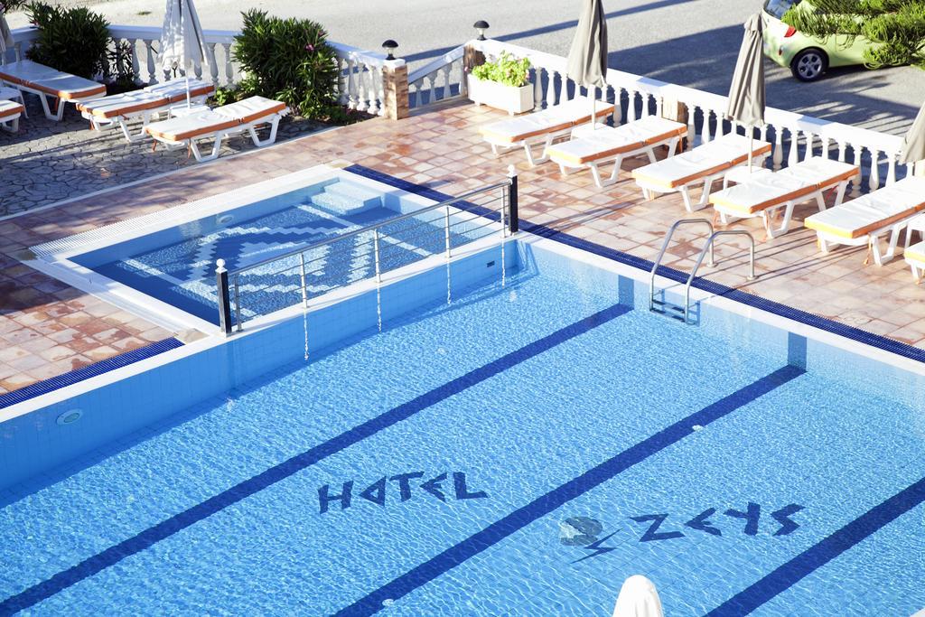 Zeus Hotel Kéfalos Exterior foto